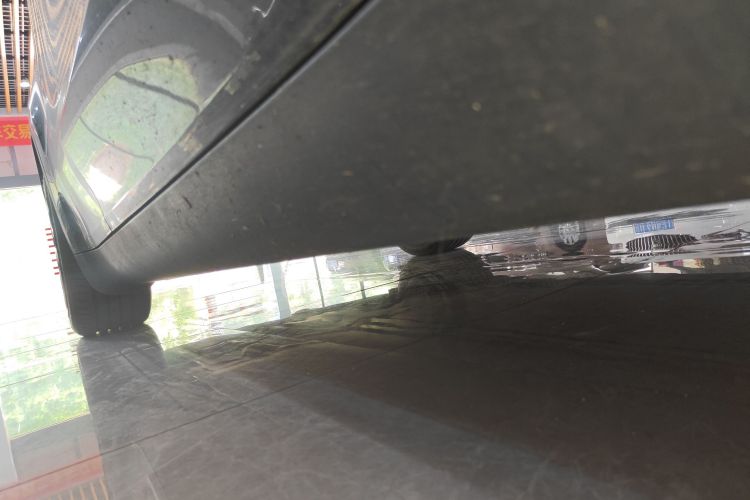Tesla Model Y 2022 car image #26