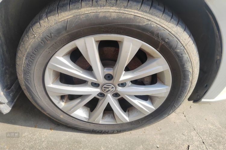 Volkswagen Lavida 2018 car image #9