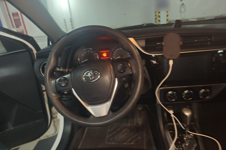 Toyota Corolla 2017 #11 Toyota Corolla 2017 car image #11