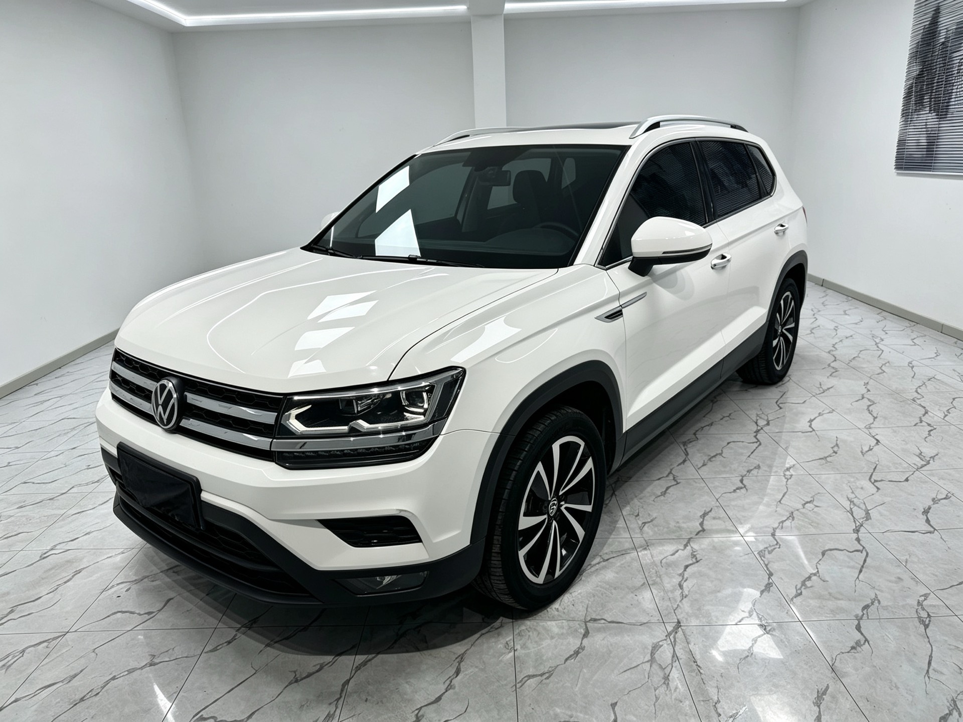 2022 изображение автомобиля #4