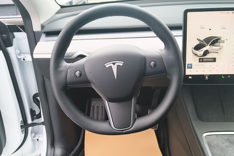 Tesla Model Y 2024 #15 Tesla Model Y 2024 car image #15