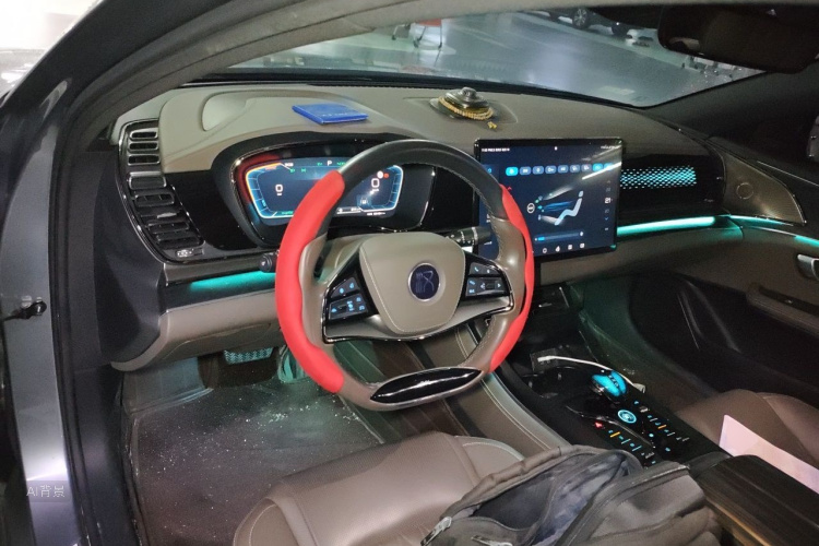 BYD Han 2023 car image #11