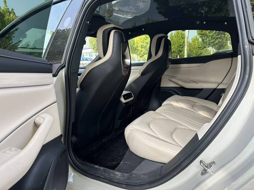 MI SU7 2025 car image #6