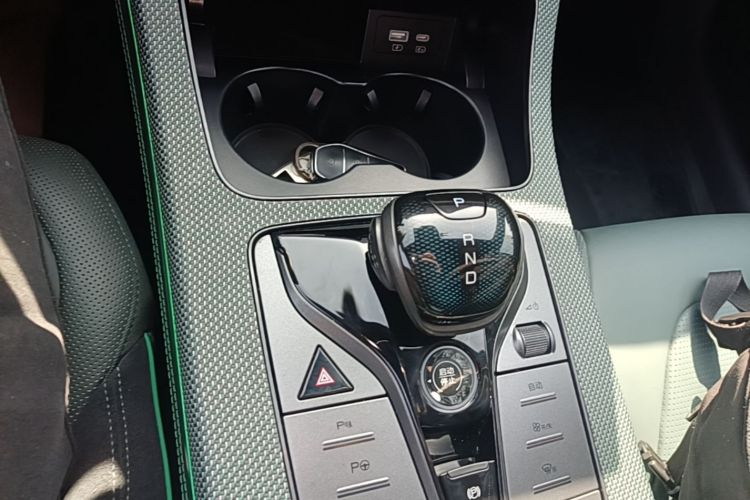 BYD Han 2022 car image #14