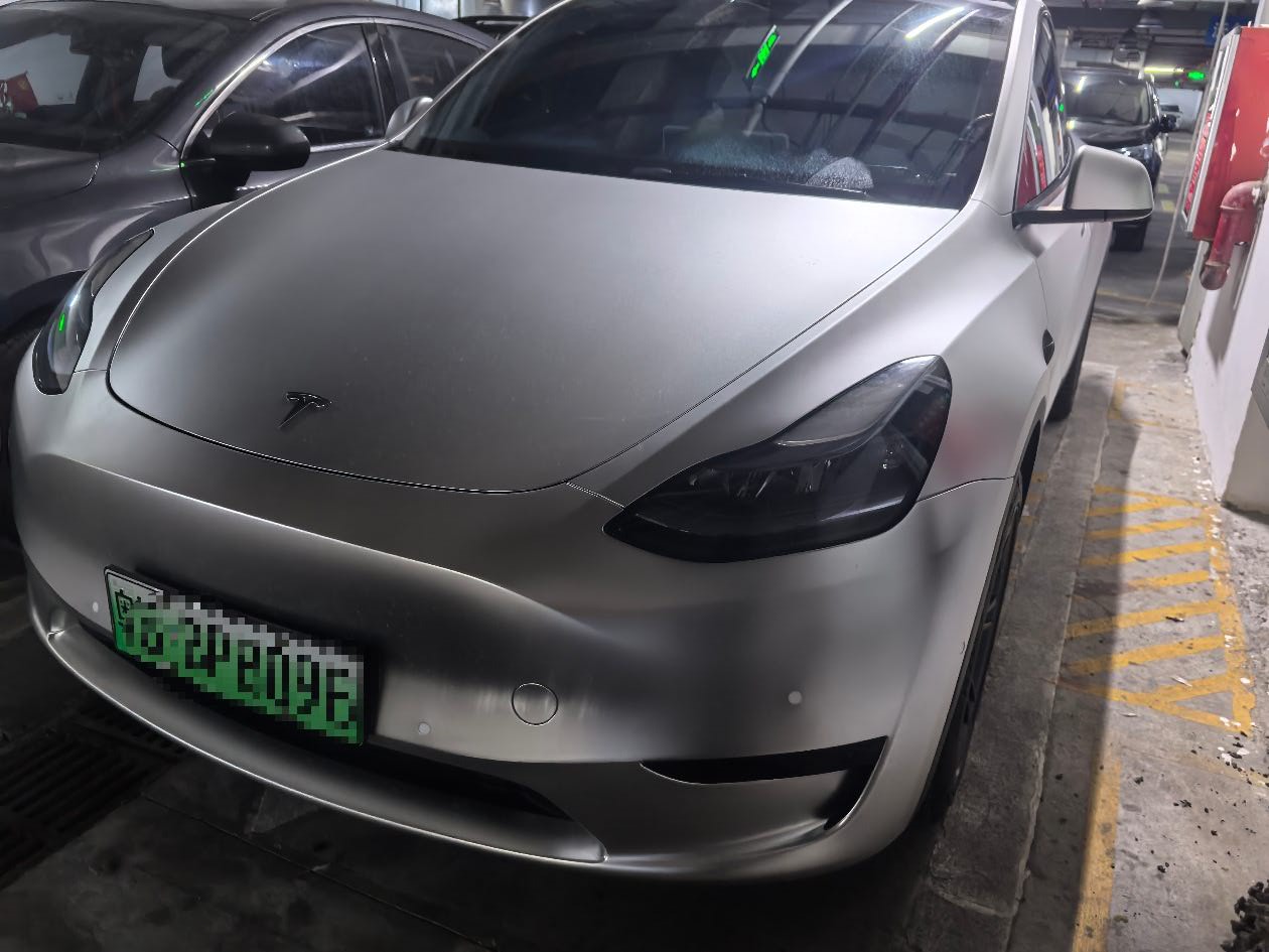 Tesla Model Y 2022 #2 Tesla Model Y 2022 car image #2