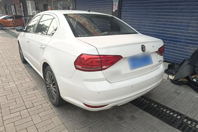 Volkswagen Lavida 2015 car image #5
