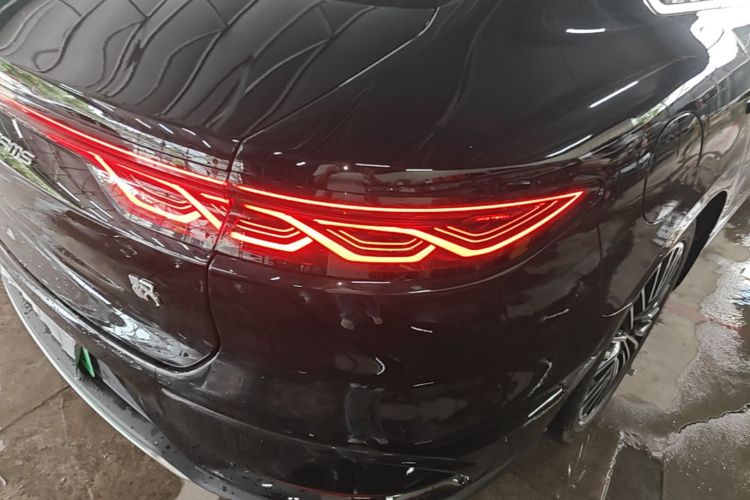 BYD Han 2024 car image #8