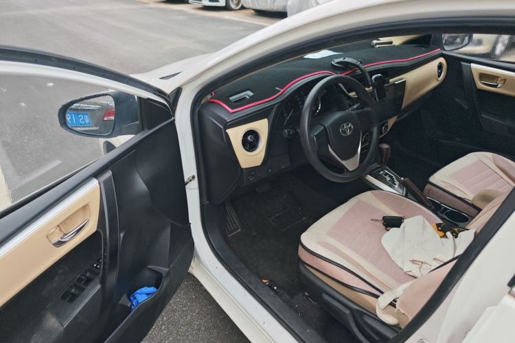 Toyota Corolla 2018 car image #9
