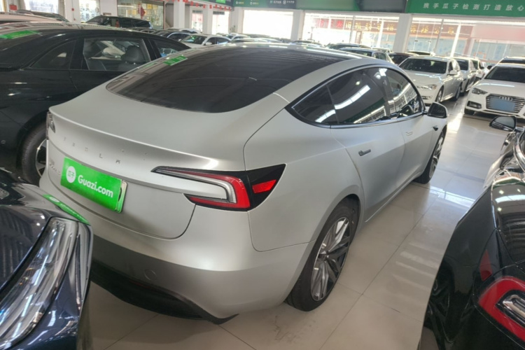 Tesla Model 3 2024 #7 Tesla Model 3 2024 immagine di auto #7