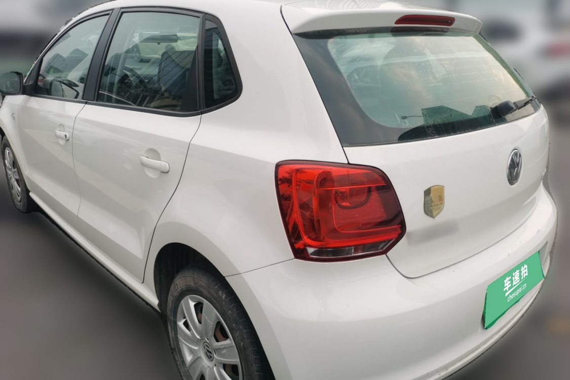 Volkswagen Polo 2013 car image #3