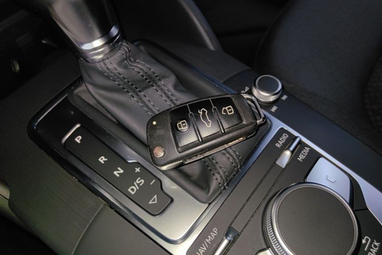 Audi A3 2020 car image #9