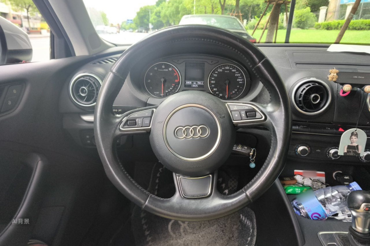 Audi A3 2016 car image #12
