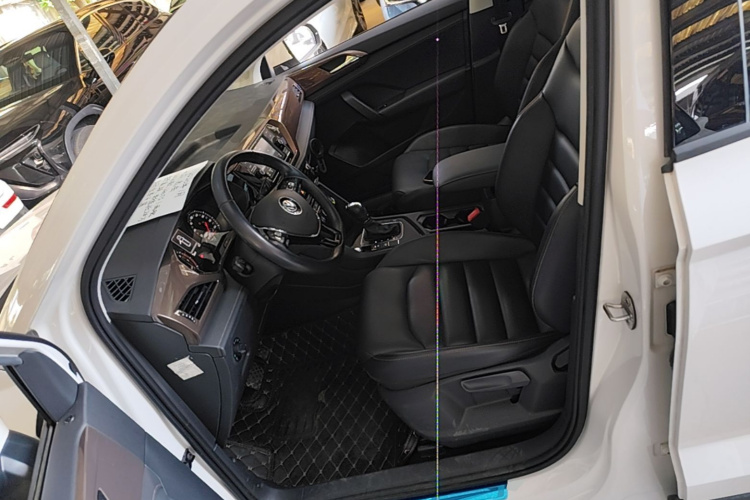 Volkswagen Tharu 2020 #15 Volkswagen Tharu 2020 car image #15