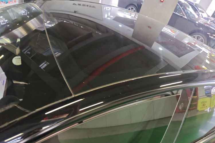 Tesla Model Y 2022 car image #25