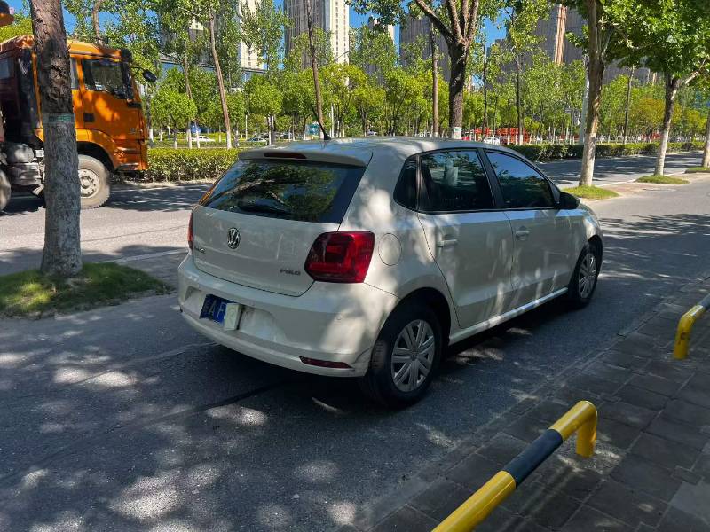 Volkswagen Polo 2017 #4 Volkswagen Polo 2017 car image #4