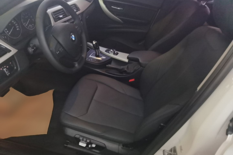 BMW 3 Series 2016 car image #15