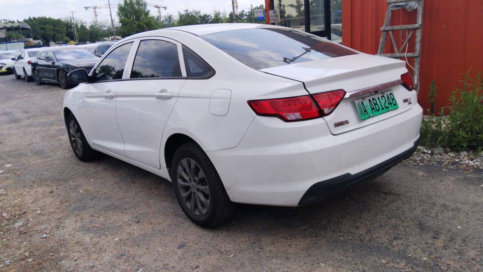 GEELY Emgrand New Energy 2022 #5 GEELY Emgrand New Energy 2022 car image #5