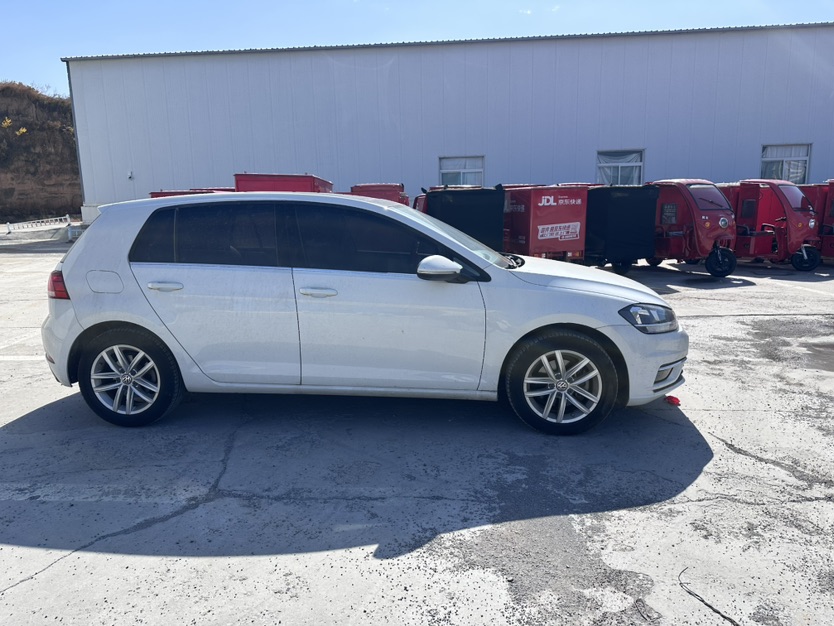 Volkswagen Golf 2018 immagine di auto #4