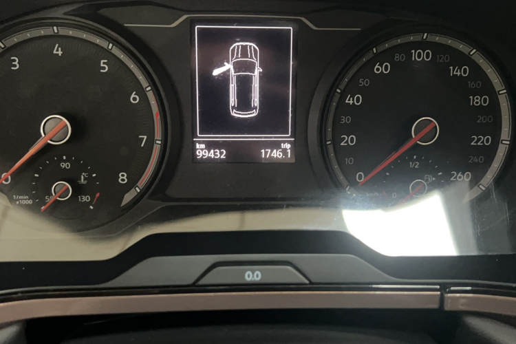 Volkswagen Tharu 2019 immagine di auto #8