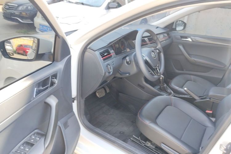 Volkswagen Santana 2018 #16 Volkswagen Santana 2018 car image #16