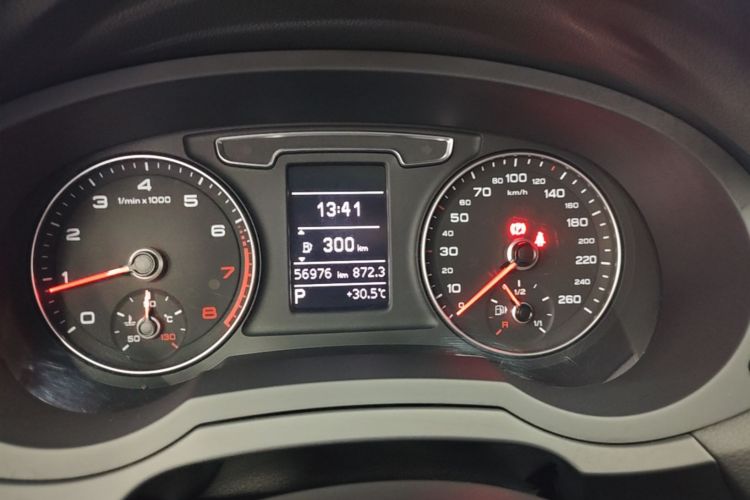 Audi Q3 2018 #19 Audi Q3 2018 car image #19