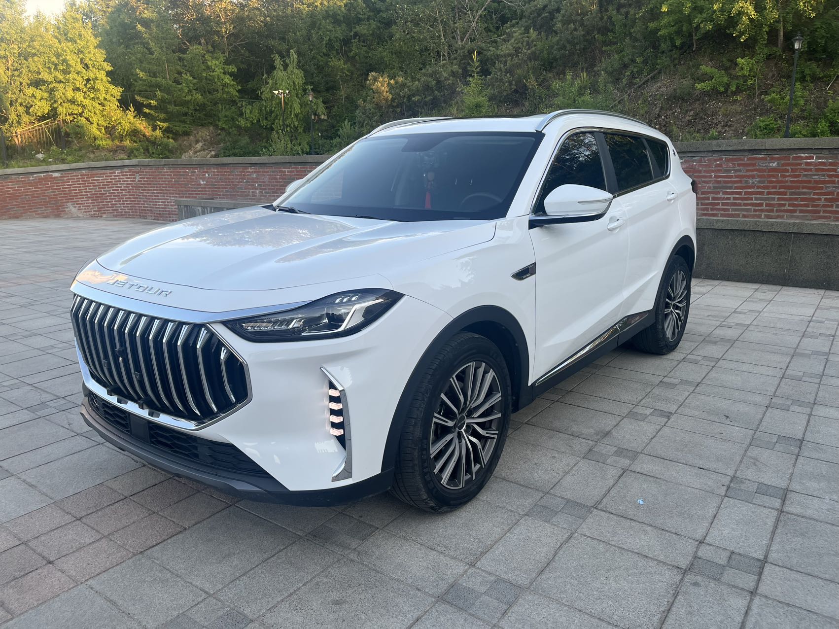 Jetour X70 PLUS 2023 car image 