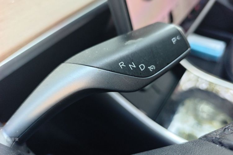 Tesla Model 3 2020 immagine di auto #16