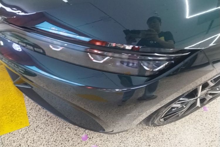 BYD Han 2023 immagine di auto #28