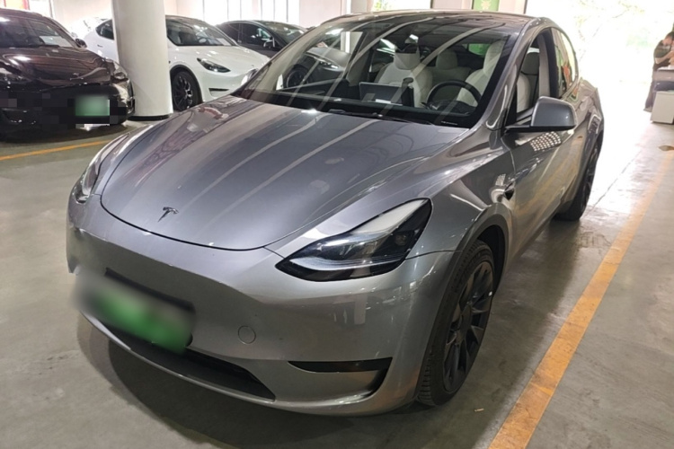 Tesla Model Y 2024 #2 Tesla Model Y 2024 car image #2