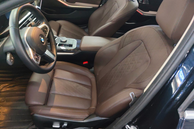 BMW 3 Series 2023 image de voiture #30