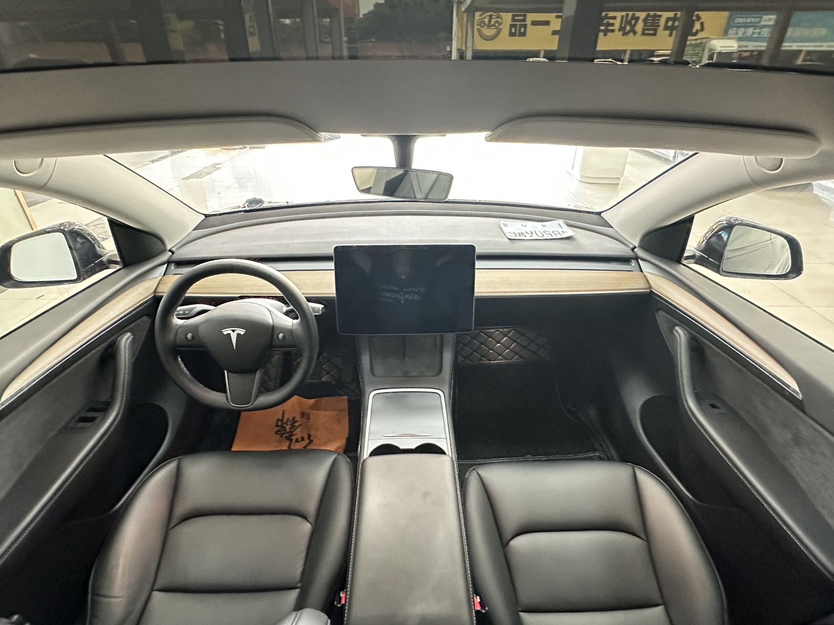 Tesla Model Y 2021 car image #8