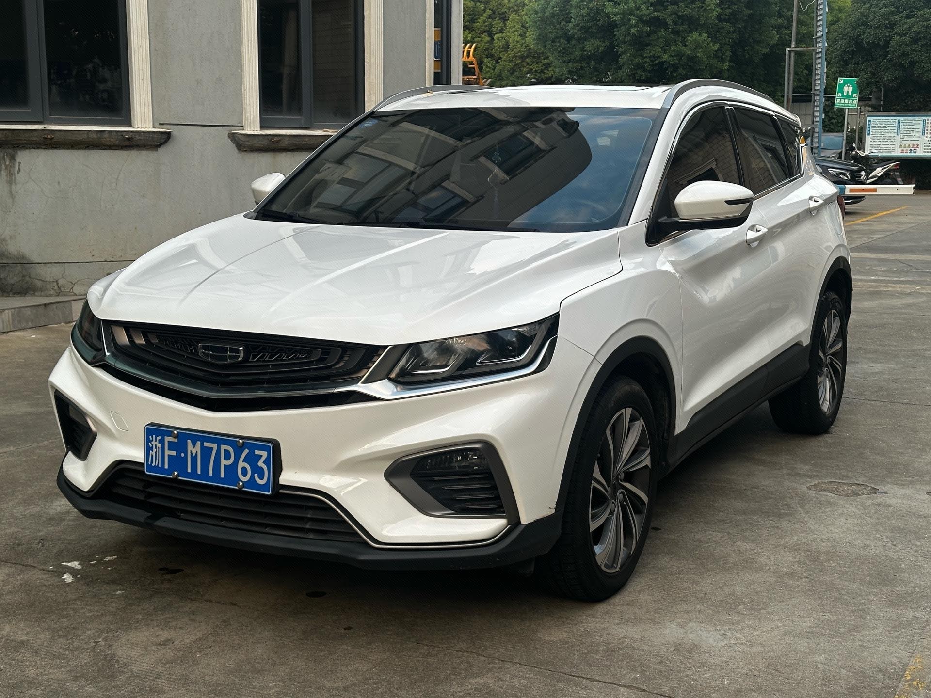 GEELY Coolray 2019 GEELY Coolray 2019 car image
