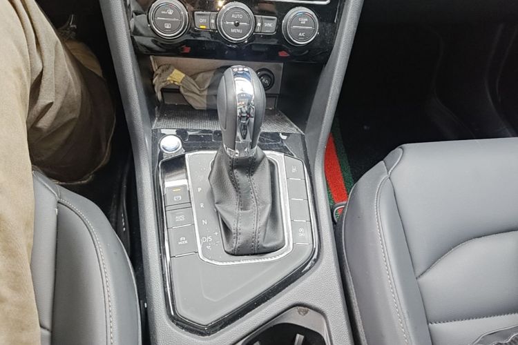 Volkswagen Tharu 2019 #14 Volkswagen Tharu 2019 car image #14