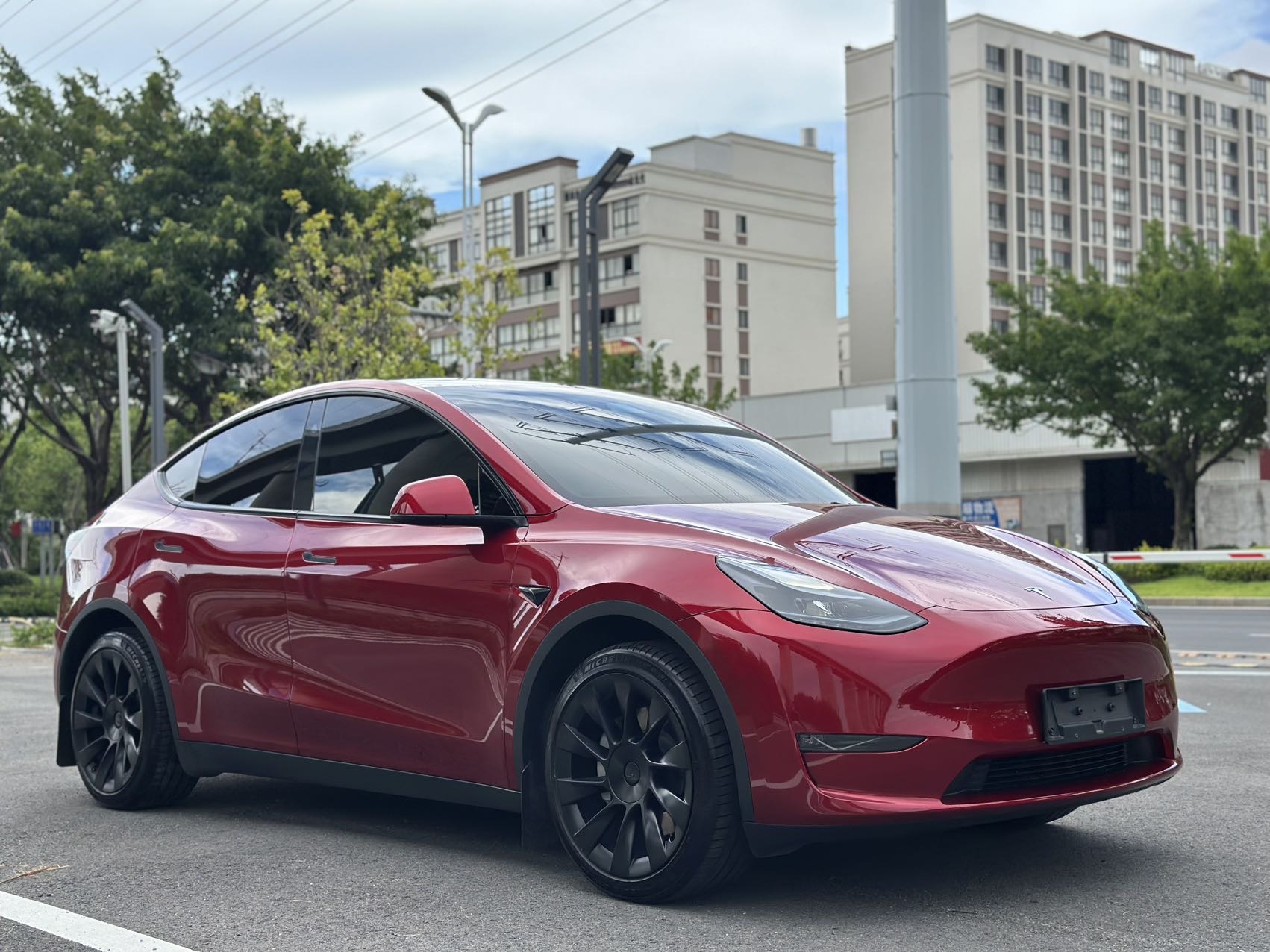 Tesla Model Y 2024 car image #3