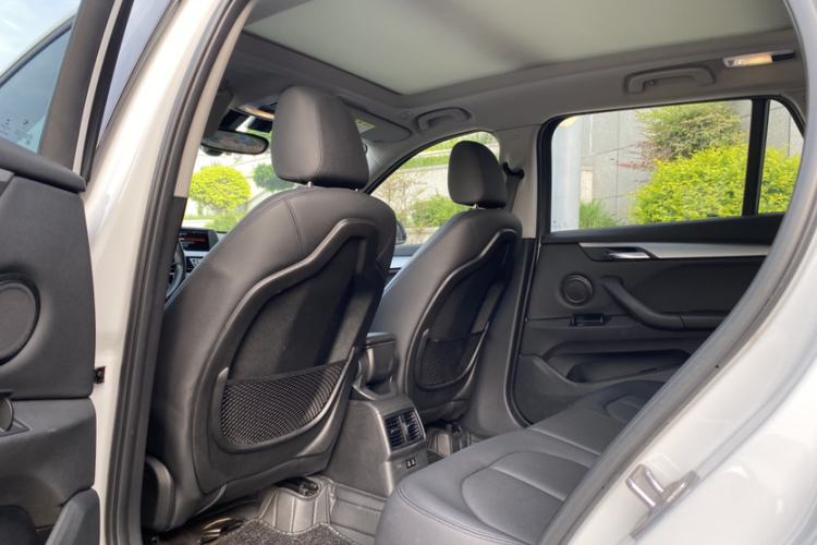 BMW X1 2019 #16 BMW X1 2019 car image #16