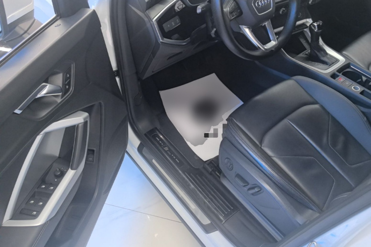 Audi Q3 2019 #16 Audi Q3 2019 car image #16