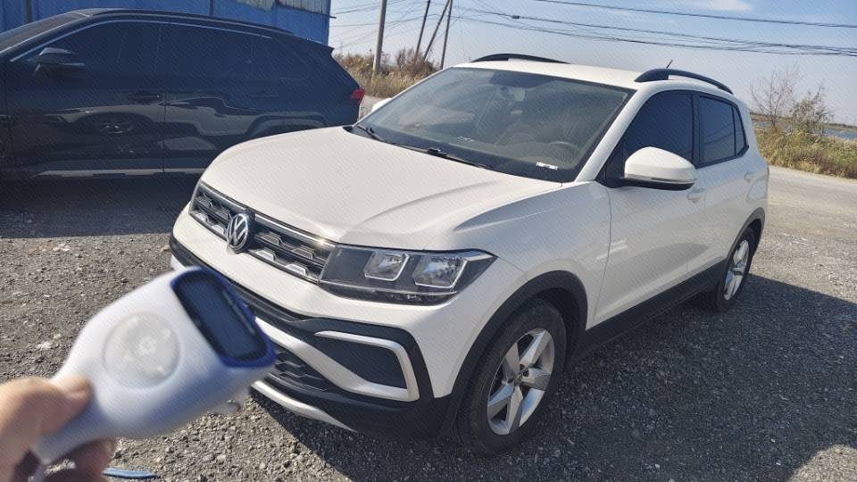 Volkswagen T-Cross 2020 Volkswagen T-Cross 2020 car image