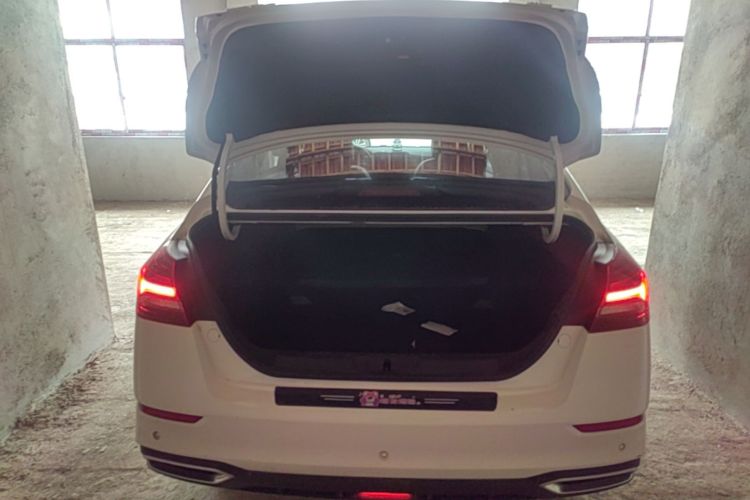 GEELY Emgrand 2021 #21 GEELY Emgrand 2021 car image #21