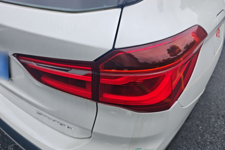 BMW X1 2018 #5 BMW X1 2018 car image #5