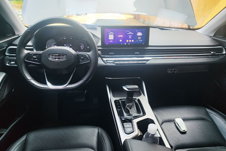GEELY Emgrand 2023 #10 GEELY Emgrand 2023 car image #10