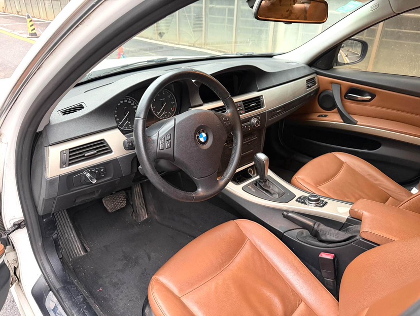 BMW 3 Series 2011 #7 BMW 3 Series 2011 car image #7