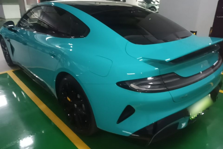 MI SU7 2024 car image #7