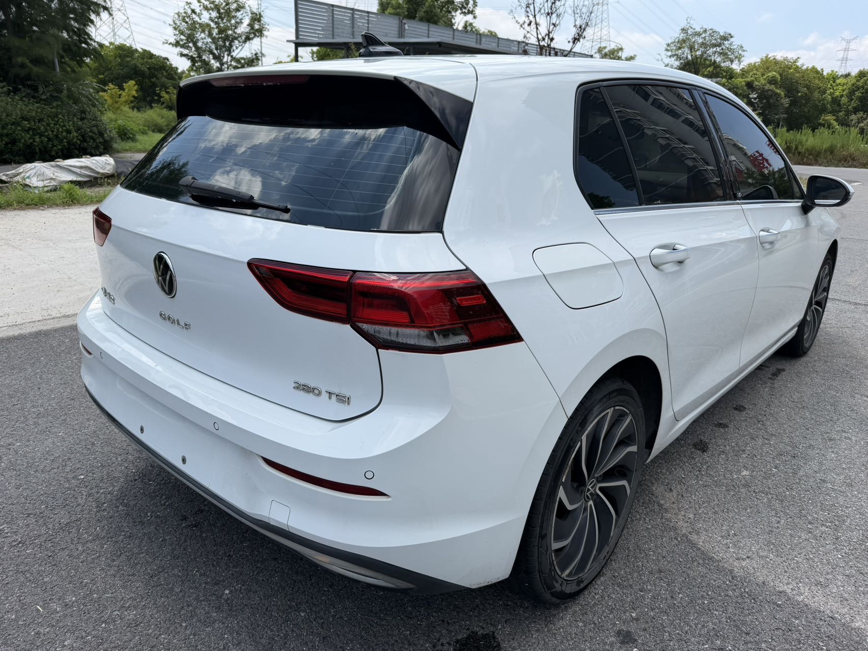 Volkswagen Golf 2021 car image #4
