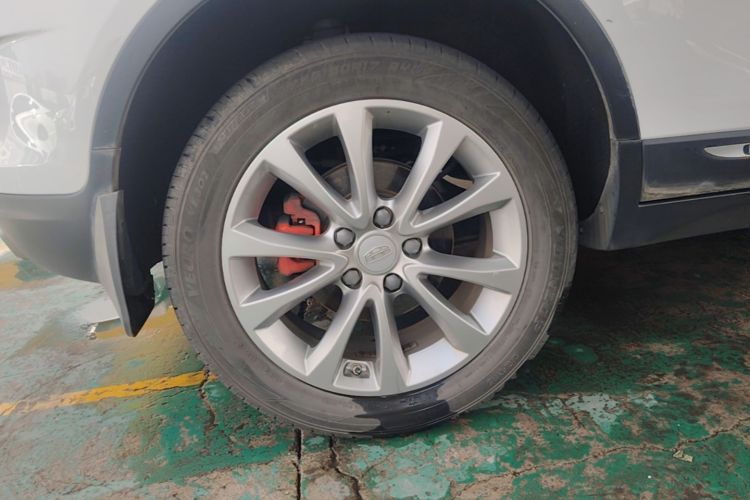 GEELY Emgrand GS 2018 car image #10