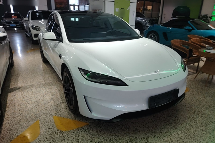 Tesla Model 3 2025 #4 Tesla Model 3 2025 car image #4