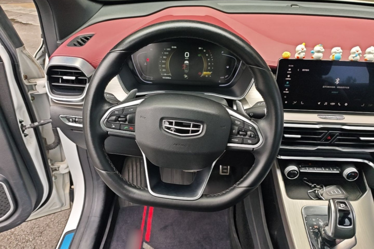 GEELY Coolray 2019 immagine di auto #11