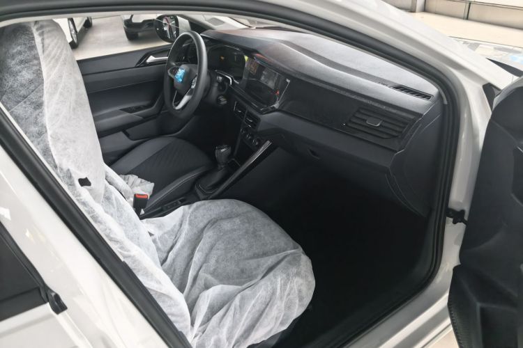 Volkswagen Lavida 2026 car image #8