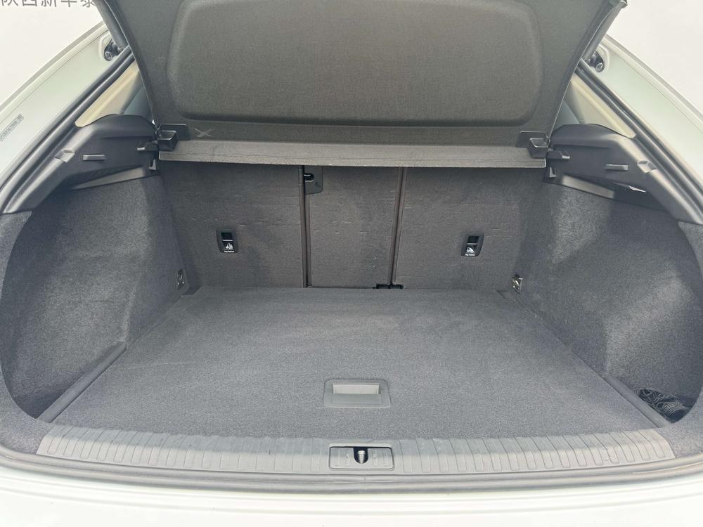 Audi Q3 2021 car image #24