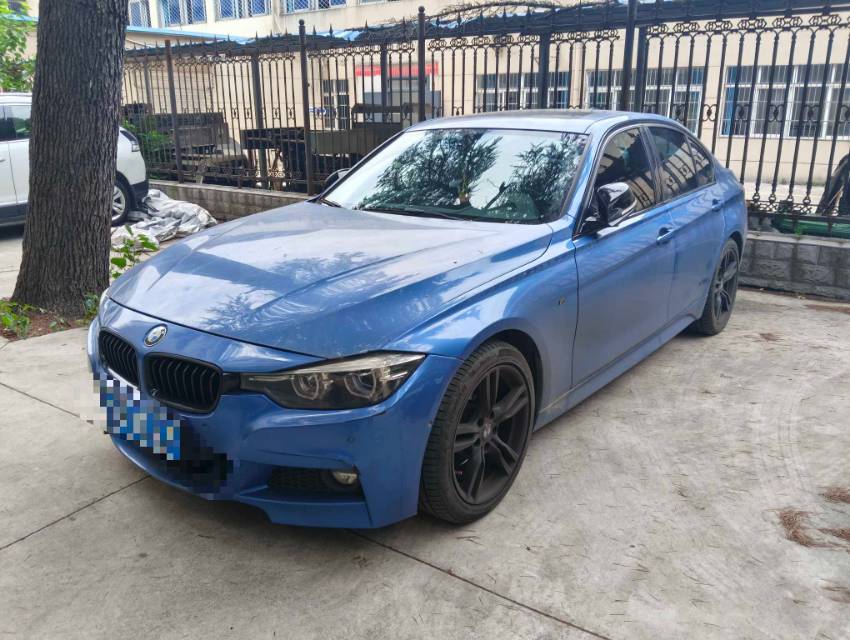 BMW 3 Series 2019 car image 