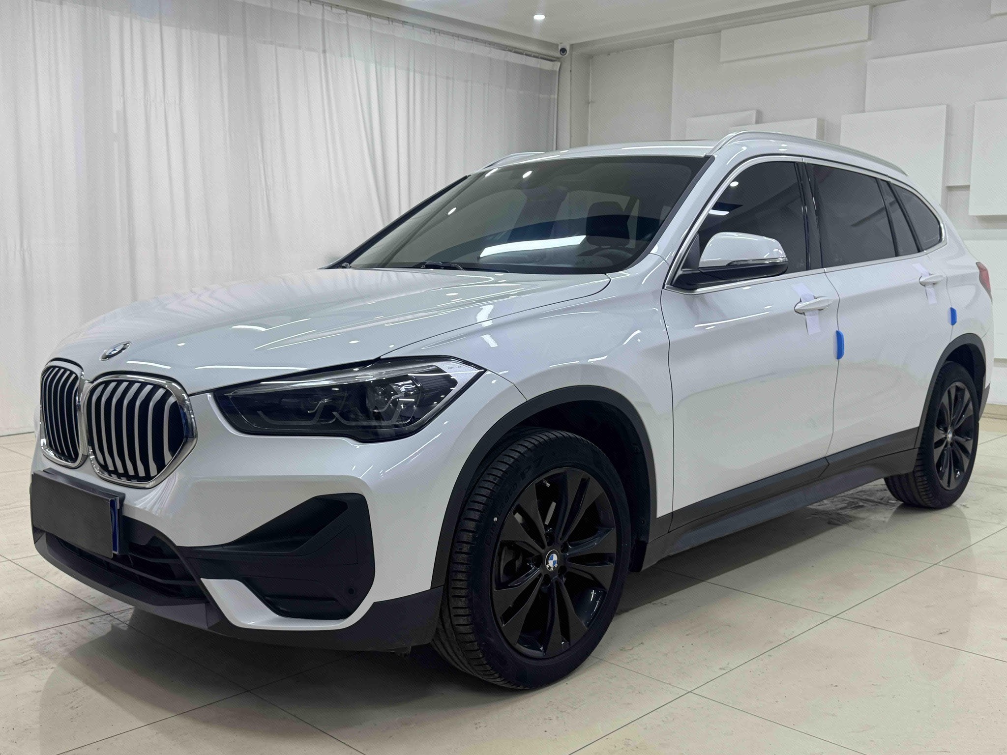BMW X1 2022 car image 